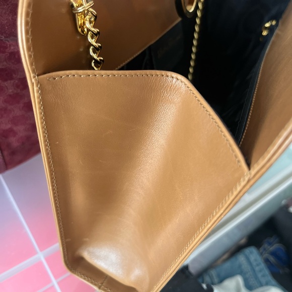 Vintage Ferragamo Tan shoulder bag or clutch - Picture 14 of 16